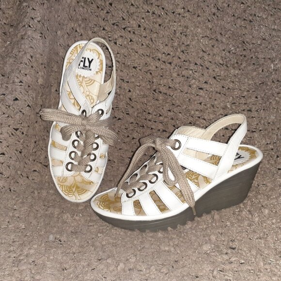 FLY LONDON-Yito-White Leather Gladiator-Ghillie Wedge Sandal-Sz 38-Excellent - Picture 1 of 7